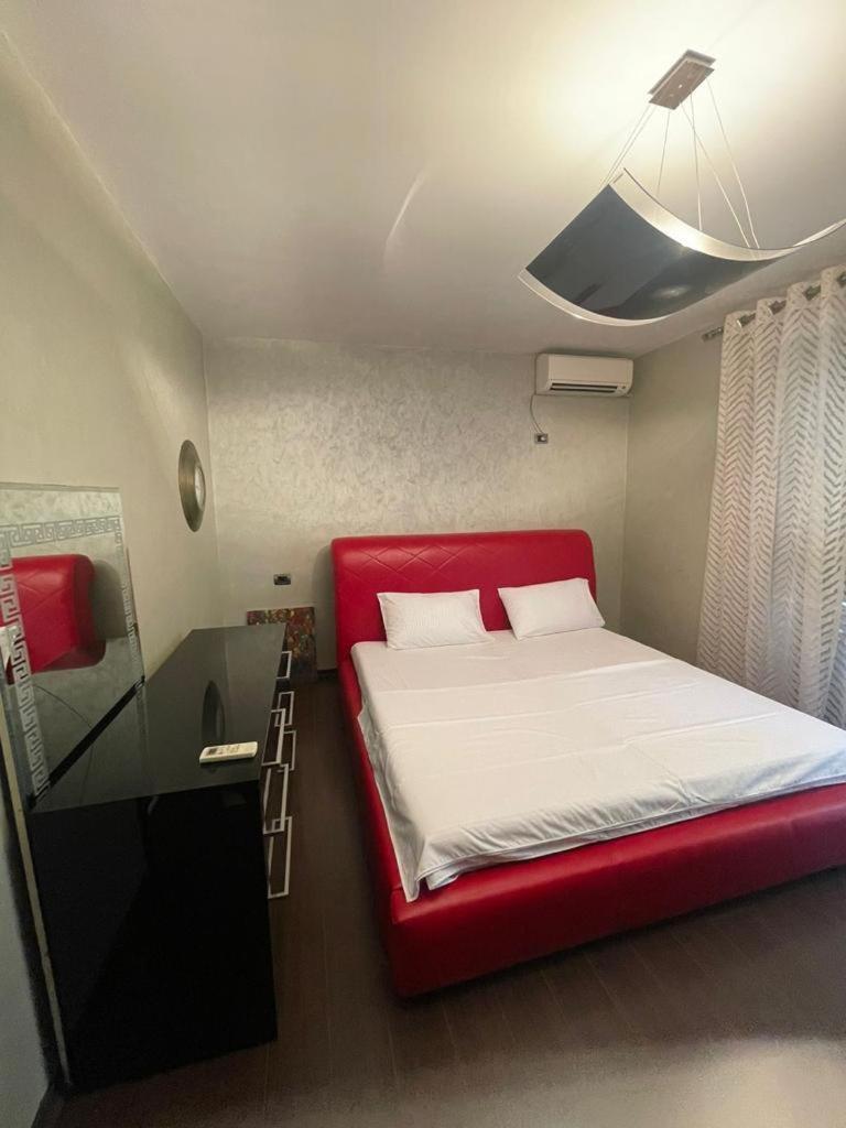 Luxury Apartment City Centre Tirana Exterior foto